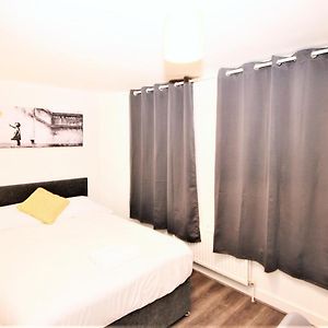 Habitación Económica con Cama King